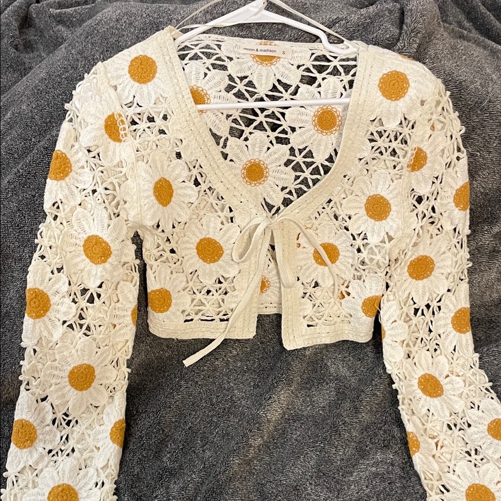 Moon & Madison Cream and Gold Crochet Crop Top